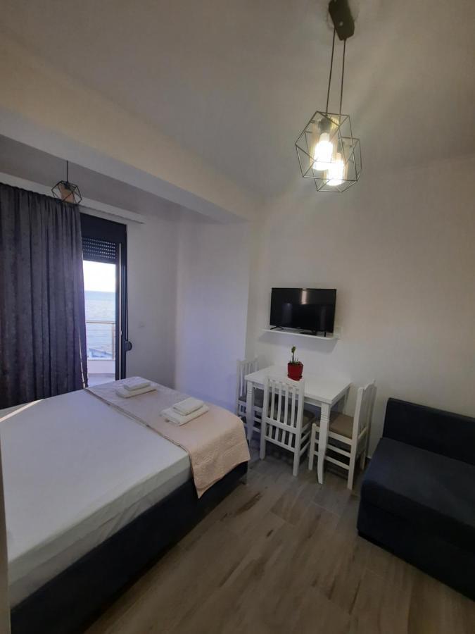 Nora'S Guesthouse Sarande Exterior photo