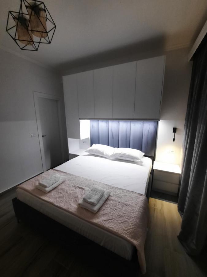 Nora'S Guesthouse Sarande Exterior photo