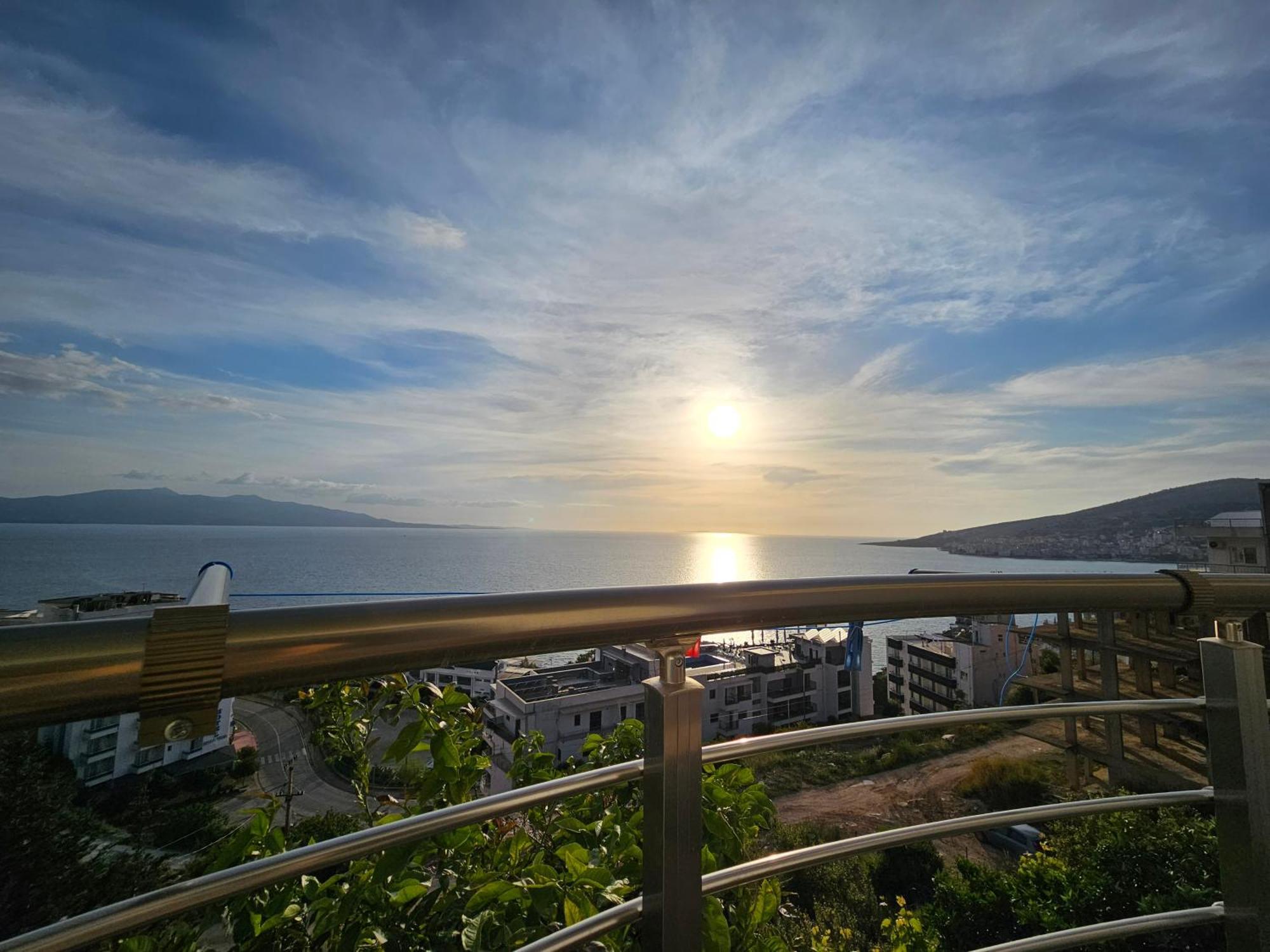Nora'S Guesthouse Sarande Exterior photo